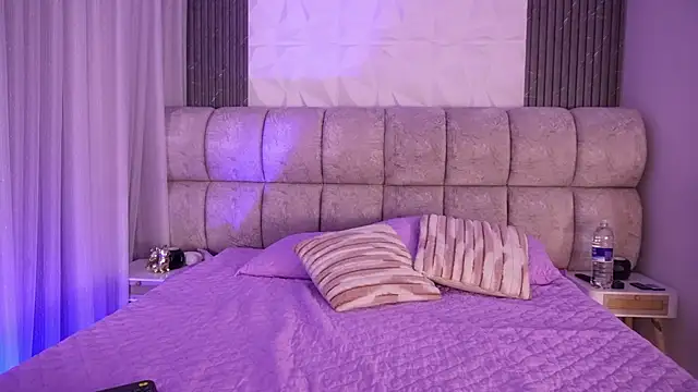Godess Scarlett77 online show from 8, 5, 2026