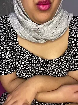 yassminsexy22 online show from 10, 1, 2025