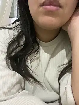 yassminsexy22 online show from 11, 1, 2025