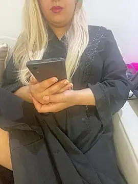 yassminsexy22 online show from 15, 5, 2026