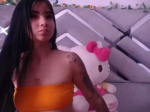 Snapshot of Meganfox_222 chatting on 30, 10, 2025 Meganfox 222 online show from 30, 10, 2025