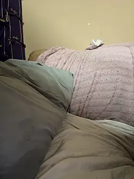 UtopianMisfit1 online show from 5, 3, 2026