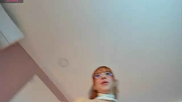 sweeet peach online show from 27, 1, 2025