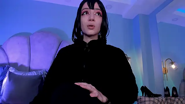 sweeet peach online show from 1, 10, 2025