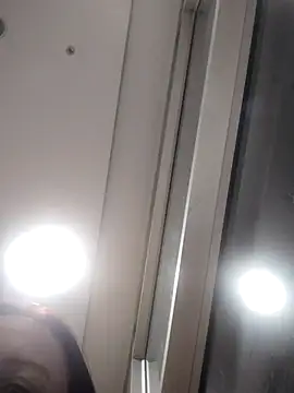 catalinamommyx online show from 17, 10, 2025