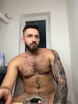 Snapshot of LoveIsBlind_ chatting on 27, 12, 2024 LoveIsBlind  online show from 27, 12, 2024