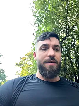 Snapshot of LoveIsBlind_ chatting on 9, 9, 2025 LoveIsBlind  online show from 9, 9, 2025