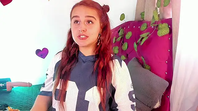 Snapshot of evy_orange1 chatting on 25, 2, 2025 evy orange1 online show from 25, 2, 2025