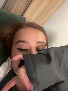 Snapshot of evy_orange1 chatting on 14, 3, 2025 evy orange1 online show from 14, 3, 2025