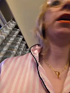 Giuliana baby online show from 23, 12, 2025