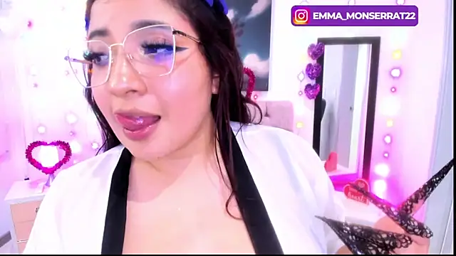 Emma monserrat online show from 28, 2, 2025