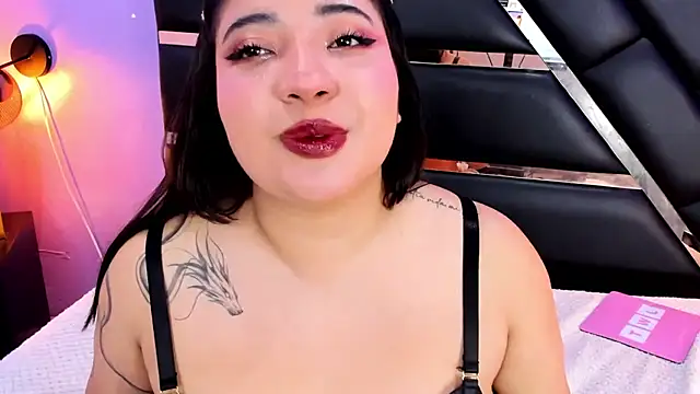 Emma monserrat online show from 11, 7, 2026