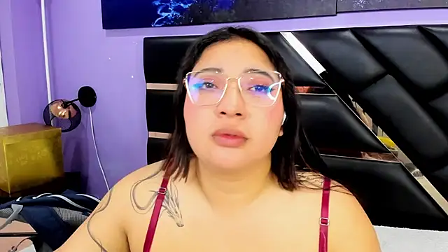 Emma monserrat online show from 16, 7, 2026