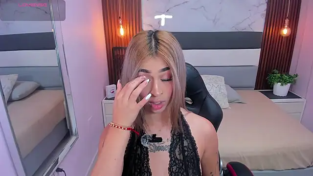 LUCYAMARS1 online show from 17, 3, 2026