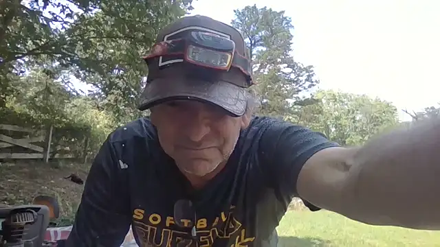 llovetoshowoff online show from 4, 8, 2026