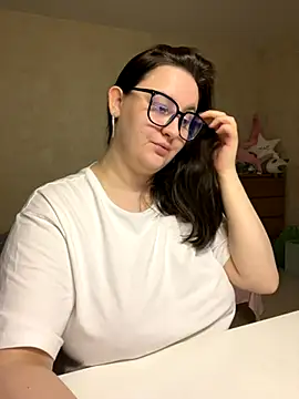 hungry1bunny online show from 10, 11, 2025