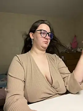 Snapshot of hungry1bunny chatting on 17, 5, 2026 hungry1bunny online show from 17, 5, 2026