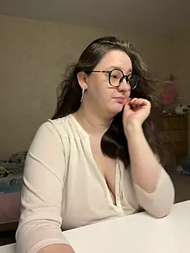 Snapshot of hungry1bunny chatting on 7, 6, 2026 hungry1bunny online show from 7, 6, 2026