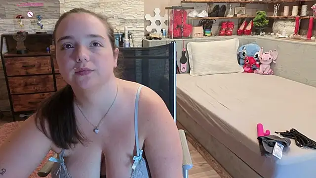 Kimberly-Caprice online show from 24, 7, 2026