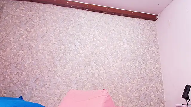 Snapshot of nicol_f chatting on 4, 2, 2025 nicol f online show from 4, 2, 2025