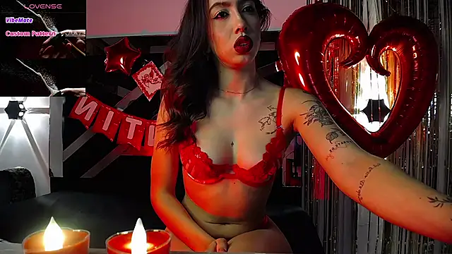 scarlett buttock online show from 14, 2, 2025