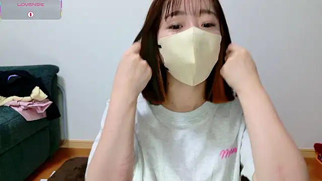 Rio chan  online show from 19, 4, 2026