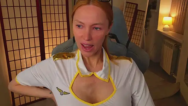 Snapshot of Love_Call chatting on 12, 4, 2026 Love Call online show from 12, 4, 2026