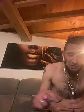 Bigkisslove online show from 28, 3, 2026