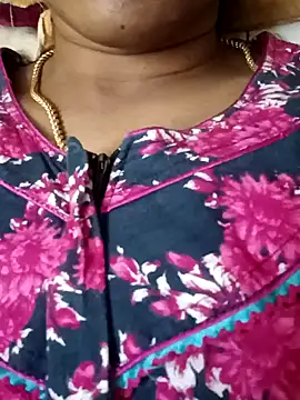 Snapshot of Ambika01 chatting on 8, 12, 2024 Ambika01 online show from 8, 12, 2024