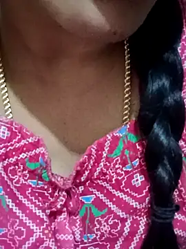 Snapshot of Ambika01 chatting on 6, 1, 2025 Ambika01 online show from 6, 1, 2025