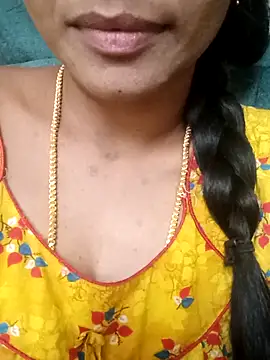 Snapshot of Ambika01 chatting on 28, 9, 2025 Ambika01 online show from 28, 9, 2025