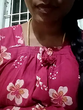 Snapshot of Ambika01 chatting on 9, 11, 2025 Ambika01 online show from 9, 11, 2025