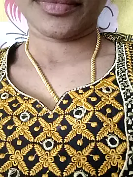 Snapshot of Ambika01 chatting on 27, 11, 2025 Ambika01 online show from 27, 11, 2025