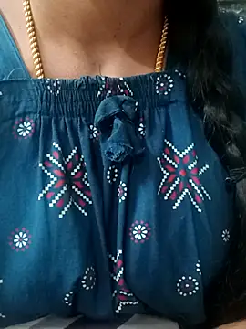 Snapshot of Ambika01 chatting on 12, 1, 2026 Ambika01 online show from 12, 1, 2026