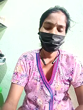 Snapshot of anusiya01 chatting on 5, 2, 2025 anusiya01 online show from 5, 2, 2025