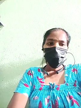 Snapshot of anusiya01 chatting on 18, 2, 2025 anusiya01 online show from 18, 2, 2025