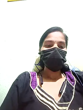 Snapshot of anusiya01 chatting on 29, 9, 2025 anusiya01 online show from 29, 9, 2025