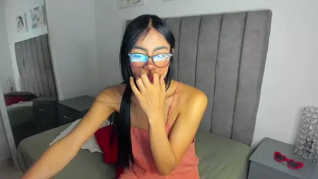 sarah  bigboobs online show from 10, 2, 2025