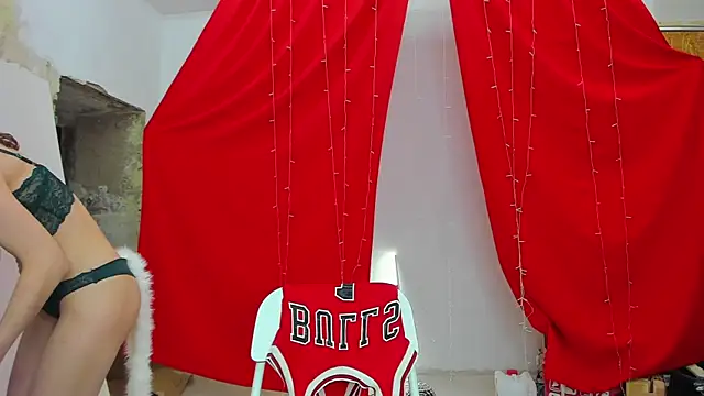 YourSuperModel online show from 24, 12, 2024