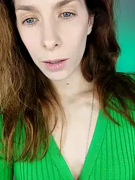 Snapshot of YourSuperModel chatting on 17, 12, 2025 YourSuperModel online show from 17, 12, 2025