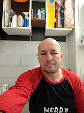 Snapshot of intx800 chatting on 11, 1, 2025 intx800 online show from 11, 1, 2025