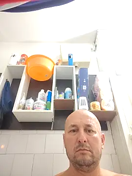 Snapshot of intx800 chatting on 24, 9, 2025 intx800 online show from 24, 9, 2025