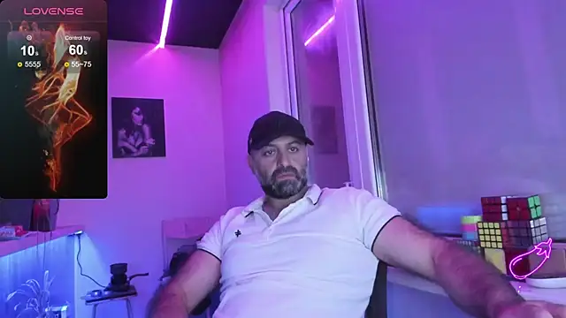 Snapshot of MAGABEAR077 chatting on 13, 9, 2025 MAGABEAR077 online show from 13, 9, 2025