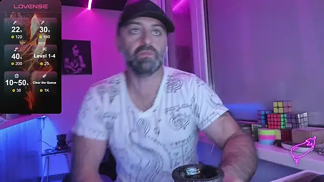 Snapshot of MAGABEAR077 chatting on 1, 10, 2025 MAGABEAR077 online show from 1, 10, 2025