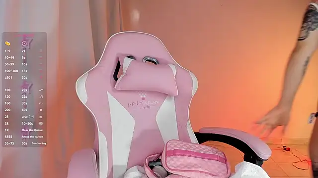Kendall Bunnyy online show from 25, 6, 2026