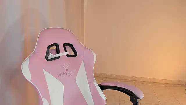 Kendall Bunnyy online show from 25, 7, 2026
