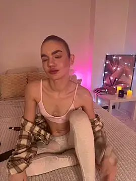 Heidi11 online show from 5, 1, 2025