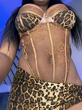 Lola King online show from 7, 5, 2026