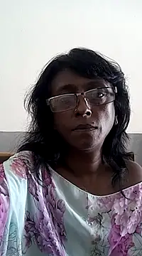 Snapshot of mamakarma1403 chatting on 19, 2, 2025 mamakarma1403 online show from 19, 2, 2025