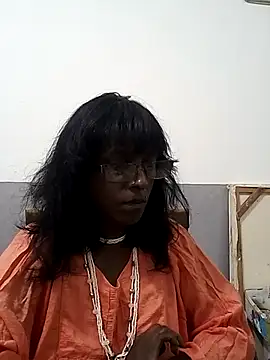 Snapshot of mamakarma1403 chatting on 3, 3, 2025 mamakarma1403 online show from 3, 3, 2025